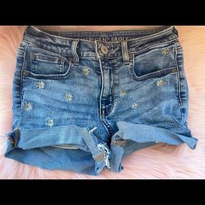 American Eagle | Daisy Denim Shortie Shorts | Size 2
